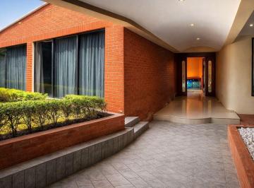 Casa de 5 habitaciones, Quito · En Venta Amplia Casa con 5 Dorm. Dentro de Urb Residencial Valle de Los Chillos