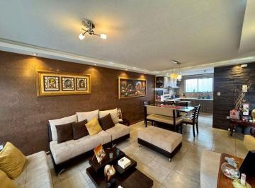 Casa de 3 habitaciones, Quito · Casa en Venta - Llano Grande - Calderón