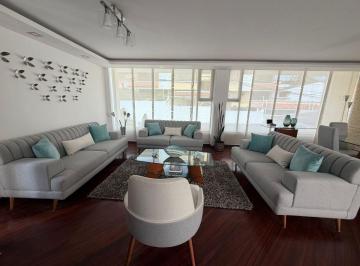Casa de 4 habitaciones, Quito · Casa en Venta Urbanización El Condado 4 Dorm. Totalmente Remodelada