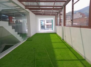 Local comercial · 230m² · 3 Estacionamientos · Local Comercial 3 Plantas