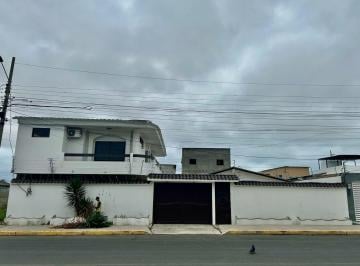 Casa · 500m² · 5 Habitaciones · 5 Estacionamientos · Venta Casa Rentera en Salinas Cerca del Colegio Rubira (Aa)