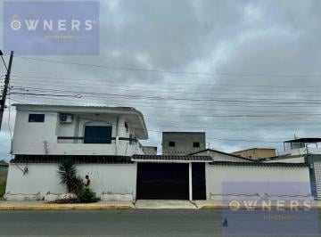 Casa · 500m² · 5 Habitaciones · 5 Estacionamientos · Venta Casa Rentera en Salinas Cerca del Colegio Rubira (Aa)