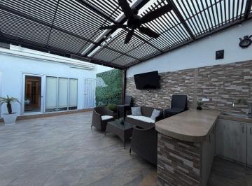 Casa de 3 habitaciones, Quito · Casa de Venta Urbanización El Condado, Cuenta con Seguridad y Amplios Parques