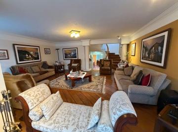 Casa de 3 habitaciones, Quito · Casa de Venta Urbanización El Condado, Cuenta con Seguridad y Amplios Parques