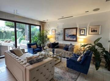 Casa · 254m² · 3 Habitaciones · 2 Estacionamientos · Venta o Alquiler de Casa en Samborondón Am