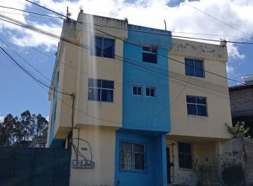 Casa · 252m² · 10 Habitaciones · 8 Estacionamientos · Venta Casa Rentera de 5 Departamentos, Edén del Valle, Los Chillos