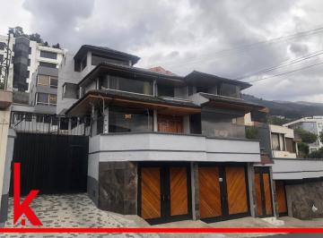 Casa · 880ha · 14 Habitaciones · 7 Estacionamientos · Espectacular Casa de Venta en El Quito Tenis