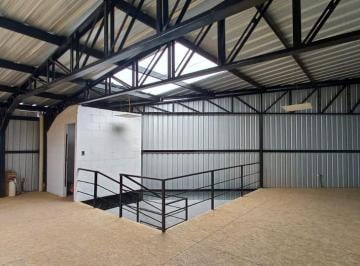 Bodega-Galpón · 190m² · 1 Habitación · Bodega - Galpón con 190 m² en Alquiler en Amagasí