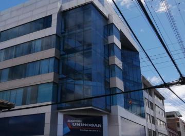 Local comercial · 240m² · Edificio Comercial en Renta Riobamba