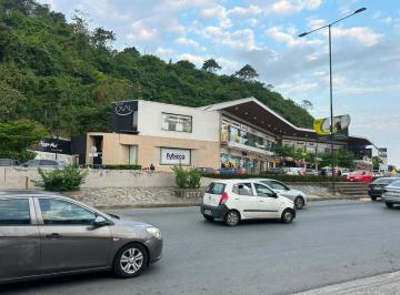 Local comercial , Guayaquil · Vendo Mobiliario y Alquilo Local X Viaje Facturando