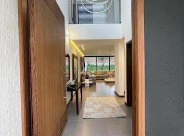 Casa de 4 habitaciones, Quito · Casa en Renta - 4 Dorm. con Baño
