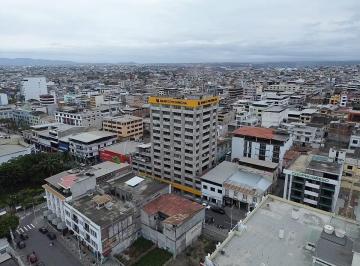 Oficina comercial · 201m² · 4 Oficinas en Manta, Edificio Banco Pichincha, Calle 11