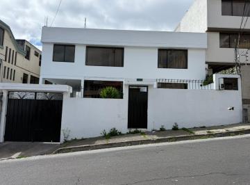 Casa de 5 habitaciones, Quito · Haz Flipping Inmobiliario. Aqui Está Una Gran Oportunidad. Sector El Porvenir, Norte de Quito.