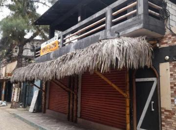 Local comercial , Montañita · En Alquiler Locales Comerciales Planta Baja en Montañita Excelente Ubicacion