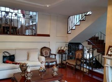 Casa de 3 habitaciones, Quito · Antiguo Colegio Einstein. Ponciano Bajo