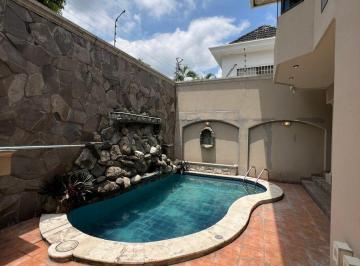Casa de 3 habitaciones, Guayaquil · Olivos 1 Junto Al Colegio Alemán Linda Casa en Venta!