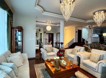 Casa de 3 habitaciones, Quito · Venta - de - Casa - en - Quito - Embajada Americana