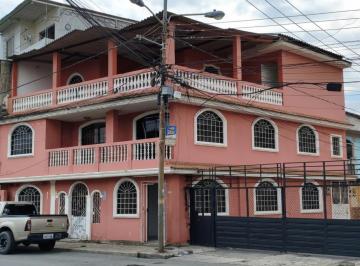 Casa · 120m² · 2 Estacionamientos · Casa Rentera Esquinera en Venta Sur de Guayaquil, Cipreses Ronr