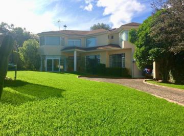 Casa · 600m² · 3 Habitaciones · 4 Estacionamientos · Casa de Lujo en Meneses Pallares Cumbayá | Venta o Renta Quito