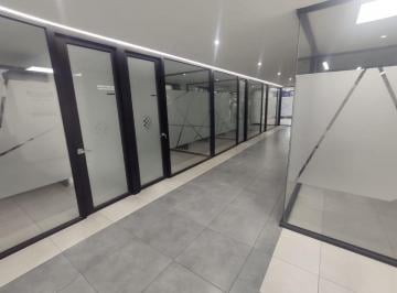 Oficina comercial , Quito · Rento Hermosas Oficinas 506 m² en Excelente Ubicacion Av 6 de Diciembre & Whymper, Quito.