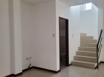 Casa de 3 habitaciones, Guayaquil · Belohorizonte Casa Esquinera en Venta