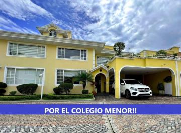 Casa de 5 habitaciones, Quito · Linda Casa de Arriendo/alquiler en Cumbayá por Colegio Menor! Cinco Habitaciones!