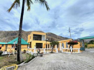 Hacienda-Quinta de 4 habitaciones, Ibarra · Finca Vacacional en Venta en Ambuquí, 3000 m² de Terreno, Amoblada y con Árboles Frutales