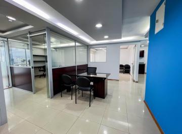 Oficina comercial · 214m² · 3 Estacionamientos · Av Republica Oficina de 213 m² en Último Piso (Piso Completo).