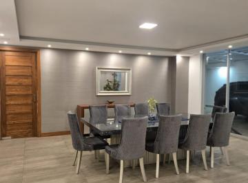 Departamento · 450m² · 3 Habitaciones · 6 Estacionamientos · Departamento en Renta