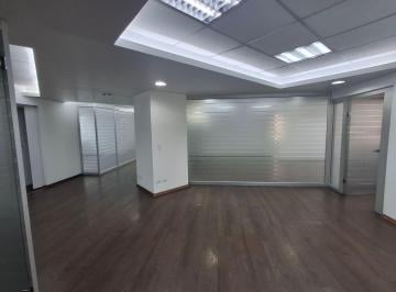 Oficina comercial , Quito · Republica del Salvador, Oficina con 9 Ambientes