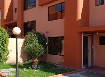 Casa de 3 habitaciones, Quito · Casa de Venta en La Armenia Oportunidad