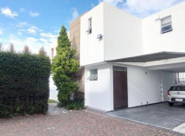 Casa de 4 habitaciones, Quito · En Venta Casa en Conjunto Privado, 3 Dorm., Jardín, Sector San Juan de Cumbayá.