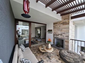 Casa · 197m² · 2 Habitaciones · 2 Estacionamientos · Super Linda Casa con 3 Habitaciones 240 m² en Tumbaco