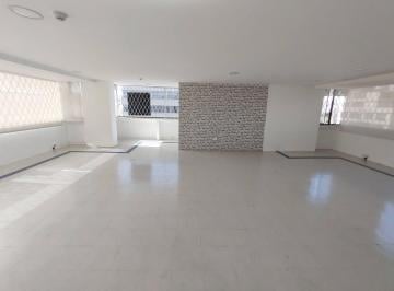 Oficina comercial en Alquiler  Jipijapa · Rento en Segundo Piso de 85 m² Linda Oficina con Vista de Quito