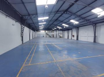 Bodega-Galpón , Quito · Rento 2500 m² Planta Industrial (Galpones) ubicado en La Panamericana Norte, Calle Transversal