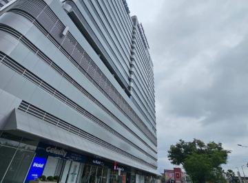 Departamento de 1 habitación, Guayaquil · Vendo. Millenium Tower, 49 m². 1 Parqueo. Apartamento de Estreno. Zona del World Trade Center.