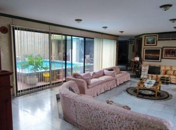 Casa de 6 habitaciones, Guayaquil · Casa con Seis Dorm. y Piscina en Venta, Cdla. Naval Sur