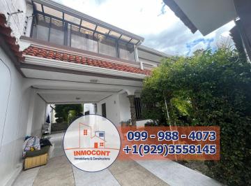 Casa de 3 habitaciones, Cuenca · Casa en Venta con Patio Grande y Excelente Ubicación – Sector Barrial Blanco C1554