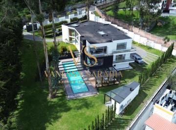 Casa de 7 habitaciones, Quito · Vendo Casa Exclusiva en Iñaquito Alto, Ubicada Dentro de Urbanización Privada en Quito – Ecuador