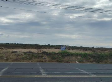 Terreno / Lote , Salinas · Vendo Terreno Esquinero de 1500 m² en La Via Principal de Punta Carnero Salinas