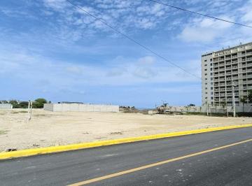 Terreno / Lote , Salinas · Vendo Terreno de 4000 m² a Pocos m La Playa de Las Conchas en Salinas