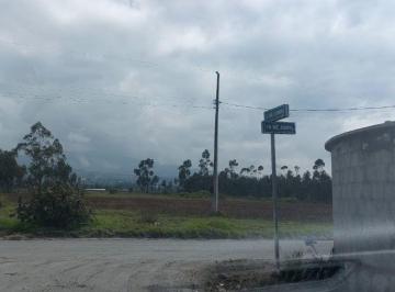 Terreno / Lote , Pedro Moncayo · Terreno de Venta en Malchingui