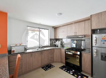 Casa de 3 habitaciones, Cuenca · Ricaurte, Venta de Casa Dentro de Condominio