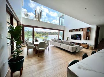 Casa de 5 habitaciones, Quito · Se Arrienda Espectacular Casa Algarrobos Cumbaya