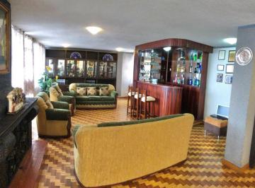 Casa de 10 habitaciones, Quito · Vendo Casa Rentera $239.000 Sector Las Casas