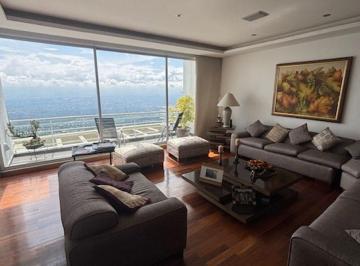 Departamento de 3 habitaciones, Quito · Vendo Departamento en Sierra del Moral