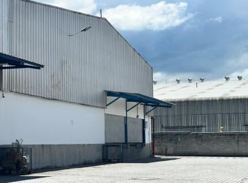 Bodega-Galpón , Quito · Arriendo Exelente Galpón con Oficinas Los Chillos 1900 m Más 230 m de Oficinas