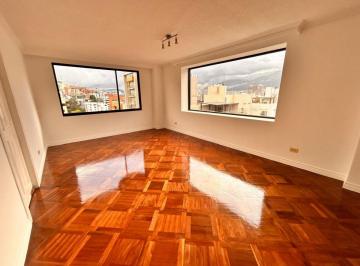 Departamento de 3 habitaciones, Quito · Vendo Departamento 250 m² en Bellavista
