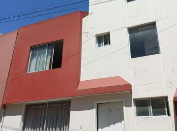 Casa de 3 habitaciones, Quito · Carcelen, Casa en Venta, Tres Dorm. en Conjunto. Área Total: 165.79 m², Precio Oportunidad