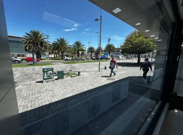 Local comercial , Quito · Se Arrienda Local Comercial Frente a Quicentro Norte